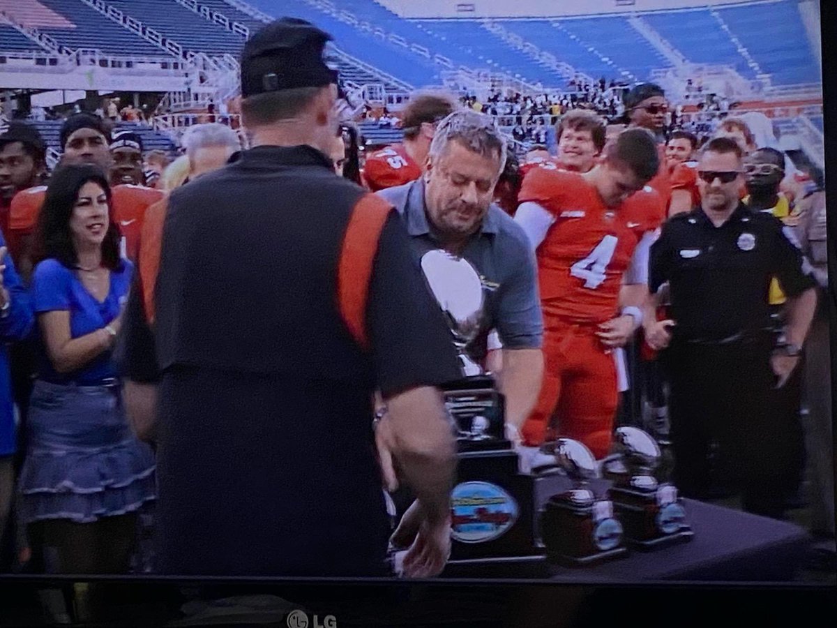BrianWedding111's tweet photo. Congratulations @WKUFootball on your dominating win. A well deserved trophy for a team of #winners π
#protectionmadesimple #winningatroofclaim https://t.co/dvbvHgceyU