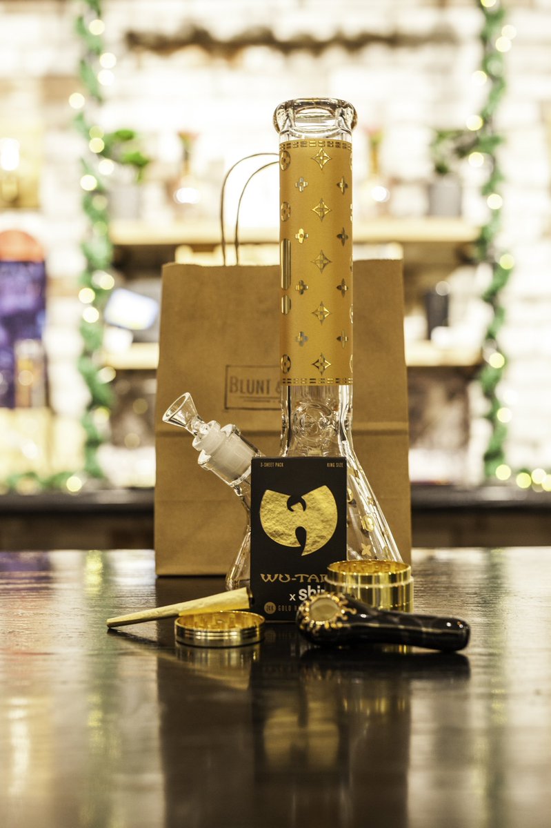 Give the gift of ganja gold 💛🎁💛
#bluntandcherry #toronto