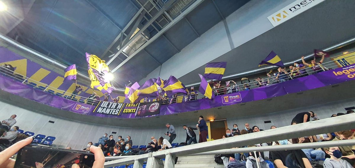 ultrhnantes's tweet photo. Il avait de la gueule ce petit parcage à Metz 😍 
Vous aussi vous avez passé la journée à chanter Campeones Campeones ohé ohé ohé ? 

#Final4CDL #ArenesdeMetz https://t.co/S9PJlP8kq3