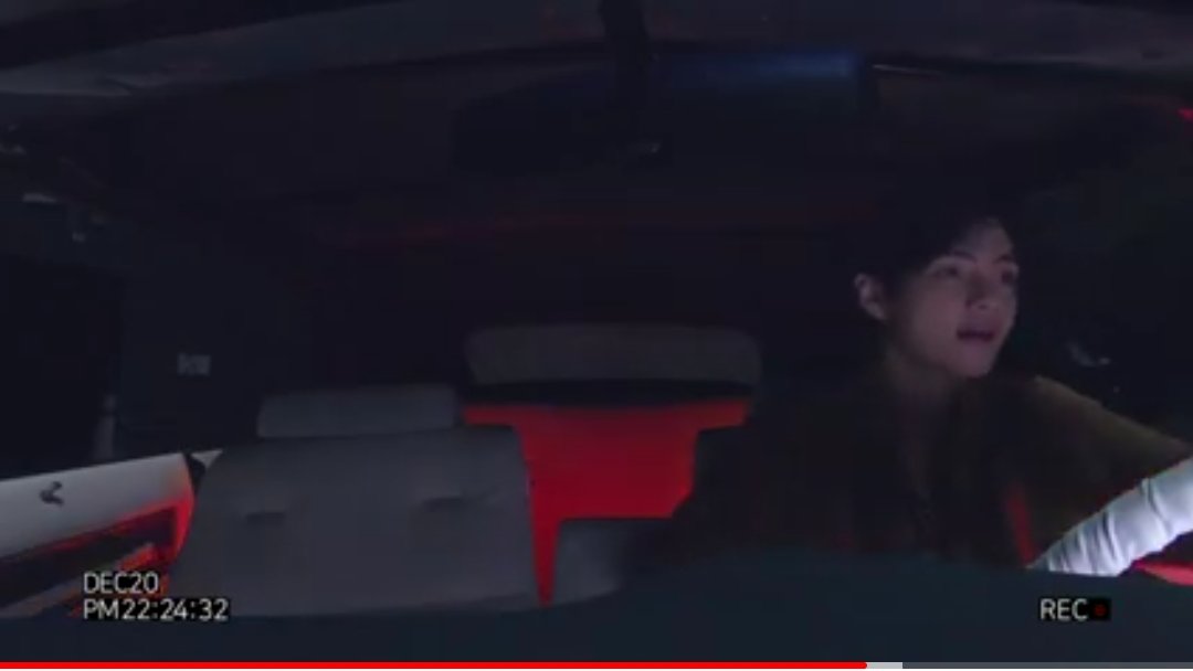 rain___jade's tweet photo. Taehyung's part in CCTV reminds me so much of Yuqi's Bonnie and Clyde I like this concept 

#CCTVLIVE #YUQI #GIDLE #BTS https://t.co/B6ZeqMoptO