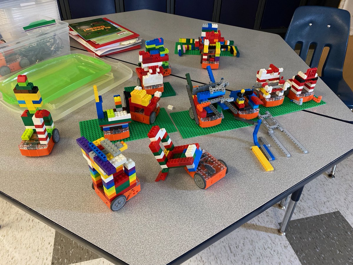 stmarysyorkton's tweet image. Our robots are coded and ready for our Christmas parade! #saskcode #edisonrobots #STEM @sbarton99 @kaylabonk