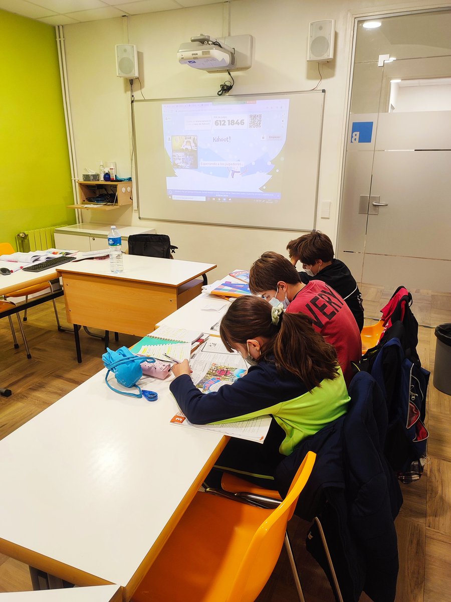 Hybrid classes at #FiacLanguages #education #tefl #teachingpostcovid