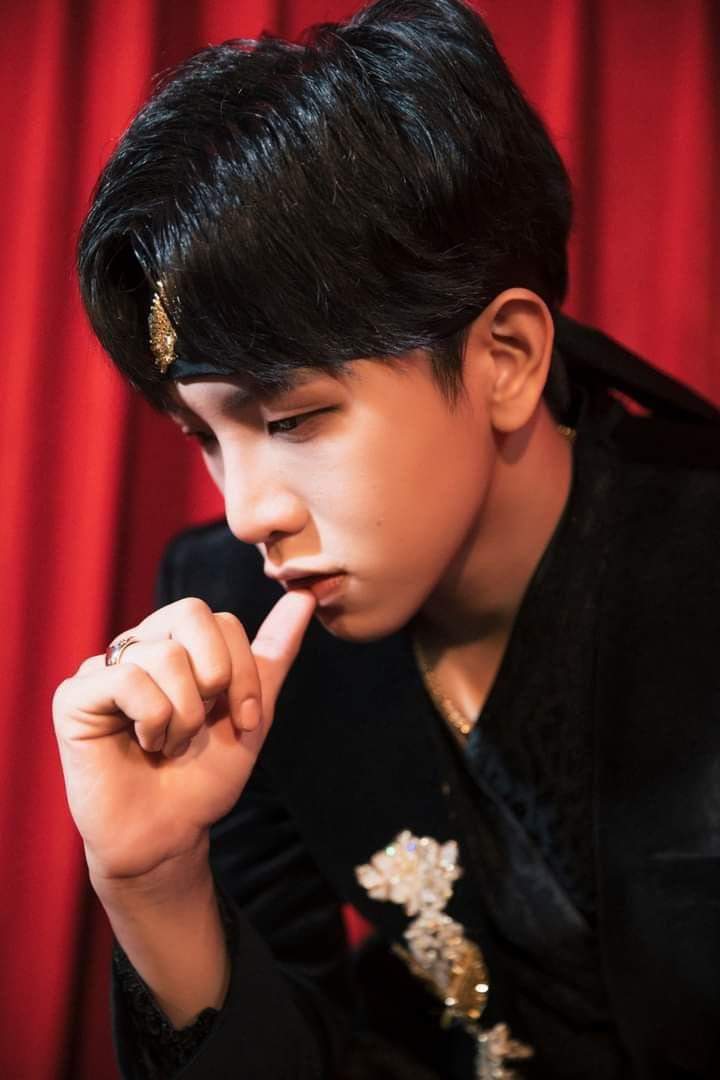 TrinhLeHaLinh's tweet photo. Chúc a có 1 ngày sn vv, h. phúc, k.mạnh, bình an, thành công hơn trên con đg a đã chọn, dại dột 1 cách trưởng thành nha a!😂 Đặc biệt là luôn iu thưn Uni và Hunter nha!😘
Uni, Hunter, 4 a Uni5 luôn BẢO KÊ, ủng hộ, yêu thưn a hết lước chấm.❤
#Tùngmaru @TungMaru_Uni5 https://t.co/Z52zuIpnMY