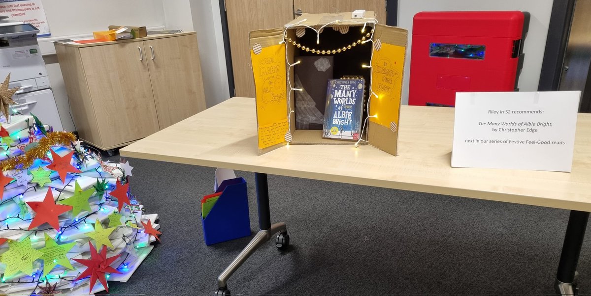 @NAC_Literacy @NAC_ERS Riley chose The Many Worlds of Albie Bright, by Christopher Edge for her Festive Feel-good Factor title!