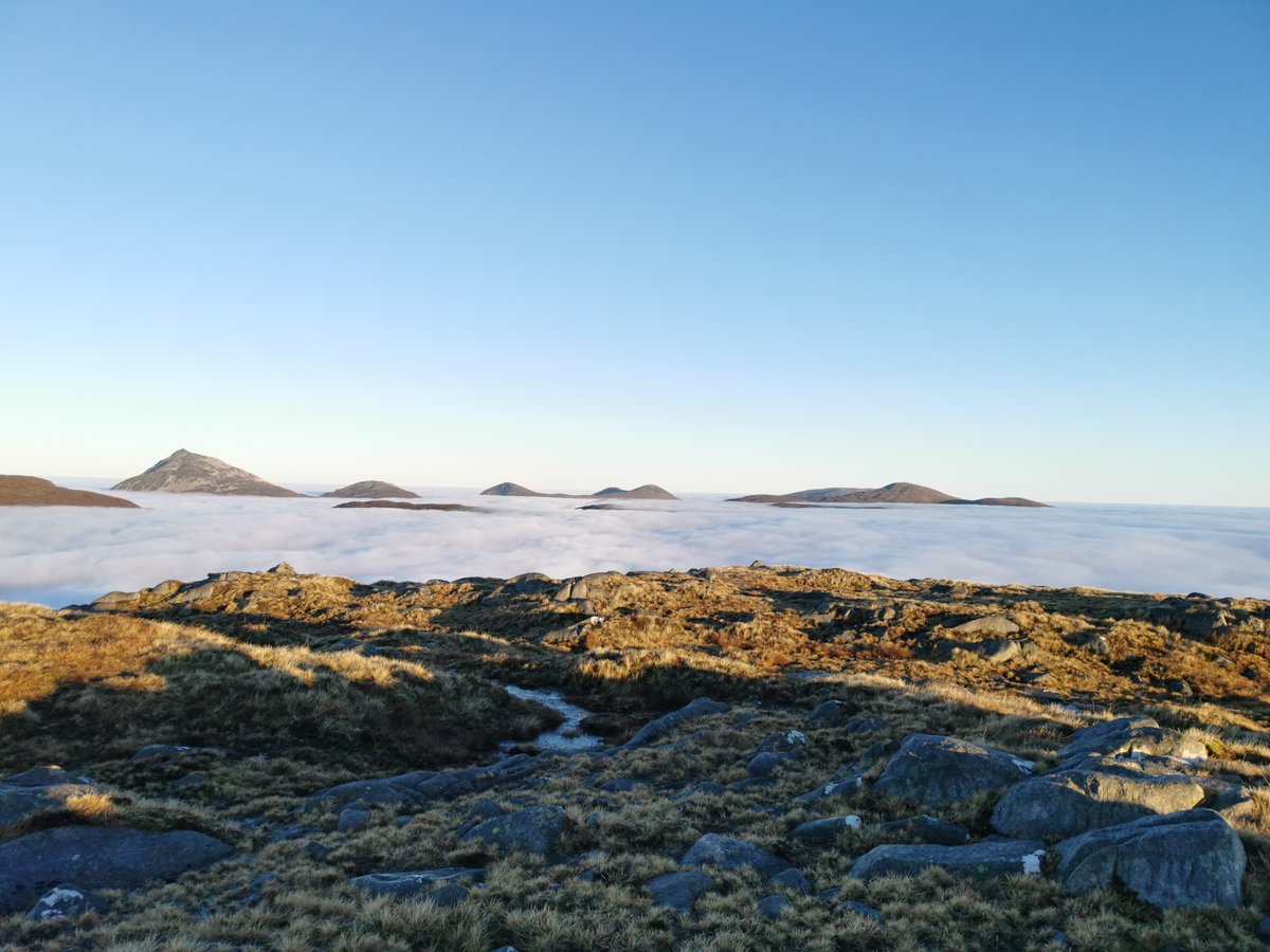 ulsterpooka's tweet photo. A few pics yesterday from the summit of the #Bingorms in the #Derryveagh #Mountain range in #Glenveagh National Park in County #Donegal #Ireland https://t.co/1Q8LAkKPCb