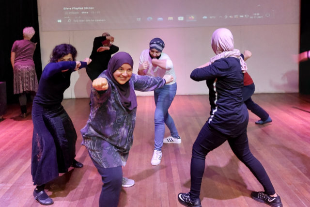 Een nieuwe Dwars door de Buurt. Online zijn de artikelen te lezen via oost-online.nl/dwars-online/