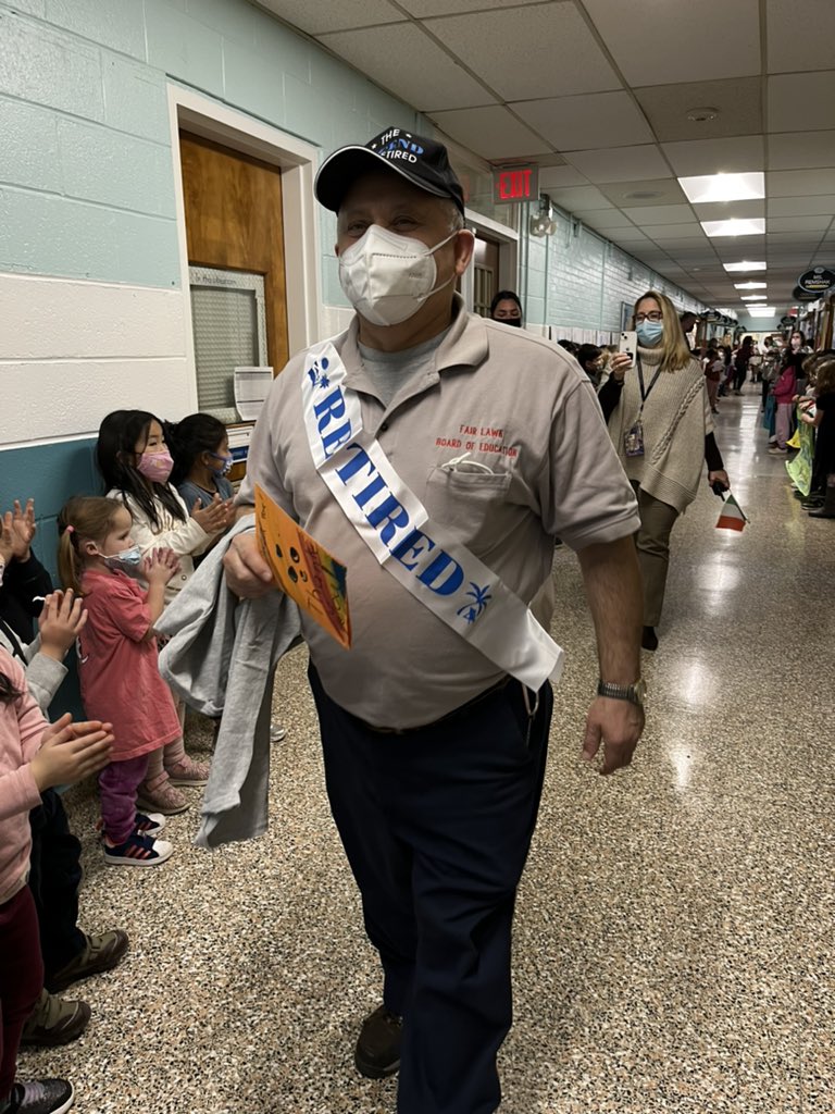 RadburnSchool's tweet photo. Today the students and staff had a CLAP OUT for our custodian, Simone Palumbo, as he retires from our district after 34 years of service! Mr. Palumbo has been the face of Radburn for many many years and will be missed!!!! We love you Simone!! #radburnrocks https://t.co/8fI67V2bcH