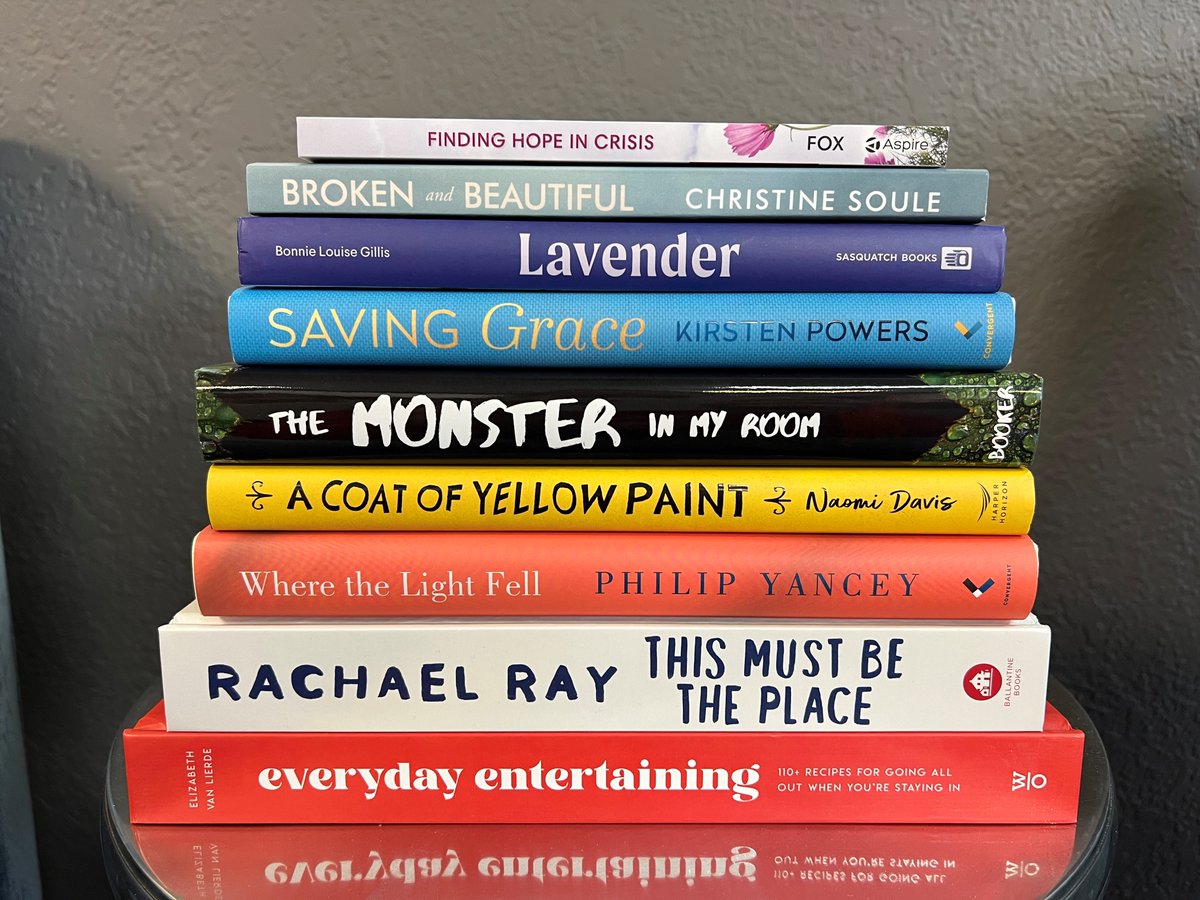 debbiemacomber's tweet photo. GIVEAWAY ALERT! Just look at this stack of books!😍 These are all authors who have generously contributed to my magazine, Welcome Home. I'm so grateful for all of them! Retweet for your chance to win this stack! One winner will be selected on Wednesday, December 22nd! Good luck! https://t.co/IRs4N1dU5Y