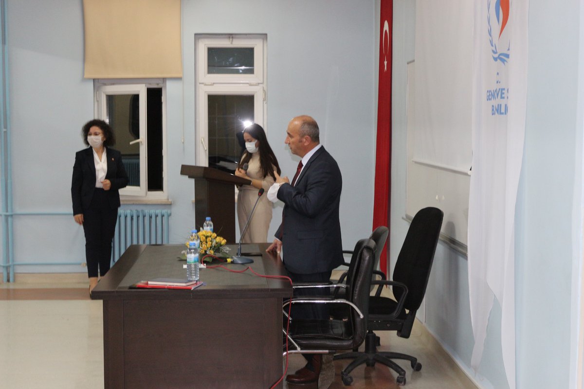 AmasyaKYGM's tweet photo. Yeşilırmak Yurdunda düzenlenen Öğrenci İletişim toplantısının bu akşam ki Misafir Konuşmacısı İl Müdürümüz Kadir Kılıç oldu... https://t.co/yeWADInX9a