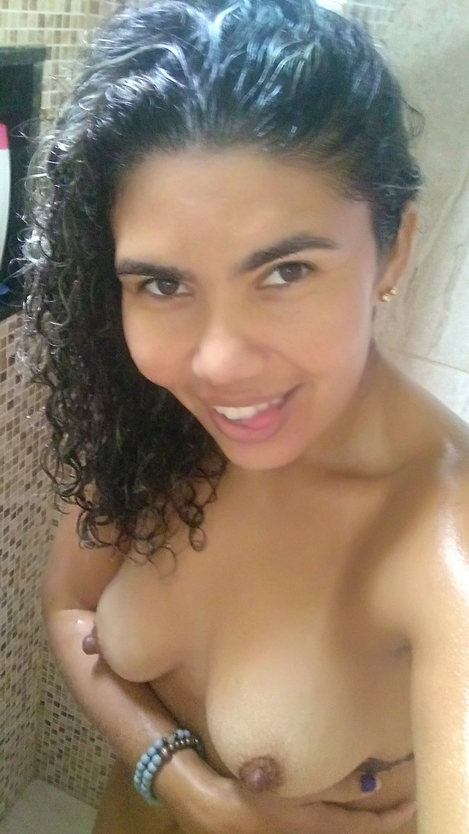 MusasAnonimas's tweet photo. Seguidora mandou na dm 🔥
#PINTOSAWARDS
#PEITOAWARDS
#lesbicasbrasil
#LGBTQ
#PEITOSAWARDS
#BUNDAAWARDS
#BUNDASAWARDS
#RABAAWARDS
#RABASAWARDS
#TROCONUDS
#XOTAAWARDS
#XOTASAWARDS
#troconudes https://t.co/cOBVM1fo62