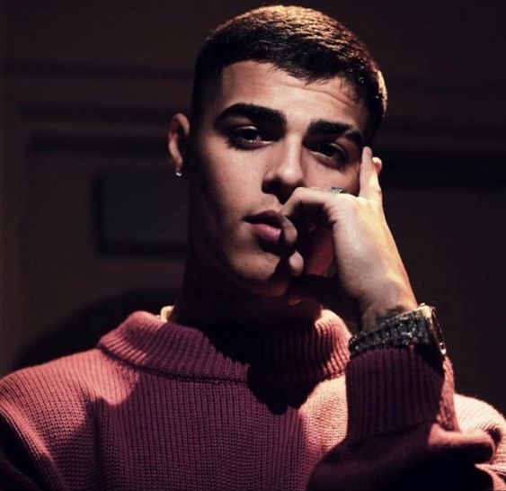 #HusbandCrushMonday #BabyDaddyMonday <a href="/OfLyricalWit/">Jorge Osorio (Parody)</a> 

You are my life, my world, my soulmate and my best friend. I can't image my life without you, baby. Life may be hard, always trying to come between us but we make it work. I will always fight for you. For us. I love you. 💜