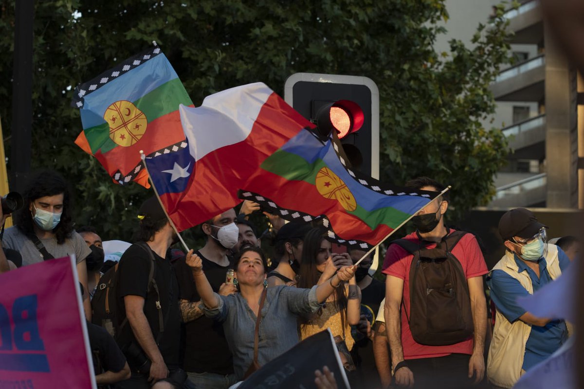 la_convergencia's tweet photo. Gracias a todas, todos y todes por confiar en este proyecto colectivo. Hicieron posible que la esperanza y el amor triunfaran. ❤️

¡Gabriel Boric Presidente de Chile 2022-2026! 🌱 ✊ https://t.co/cF8R9X8zua