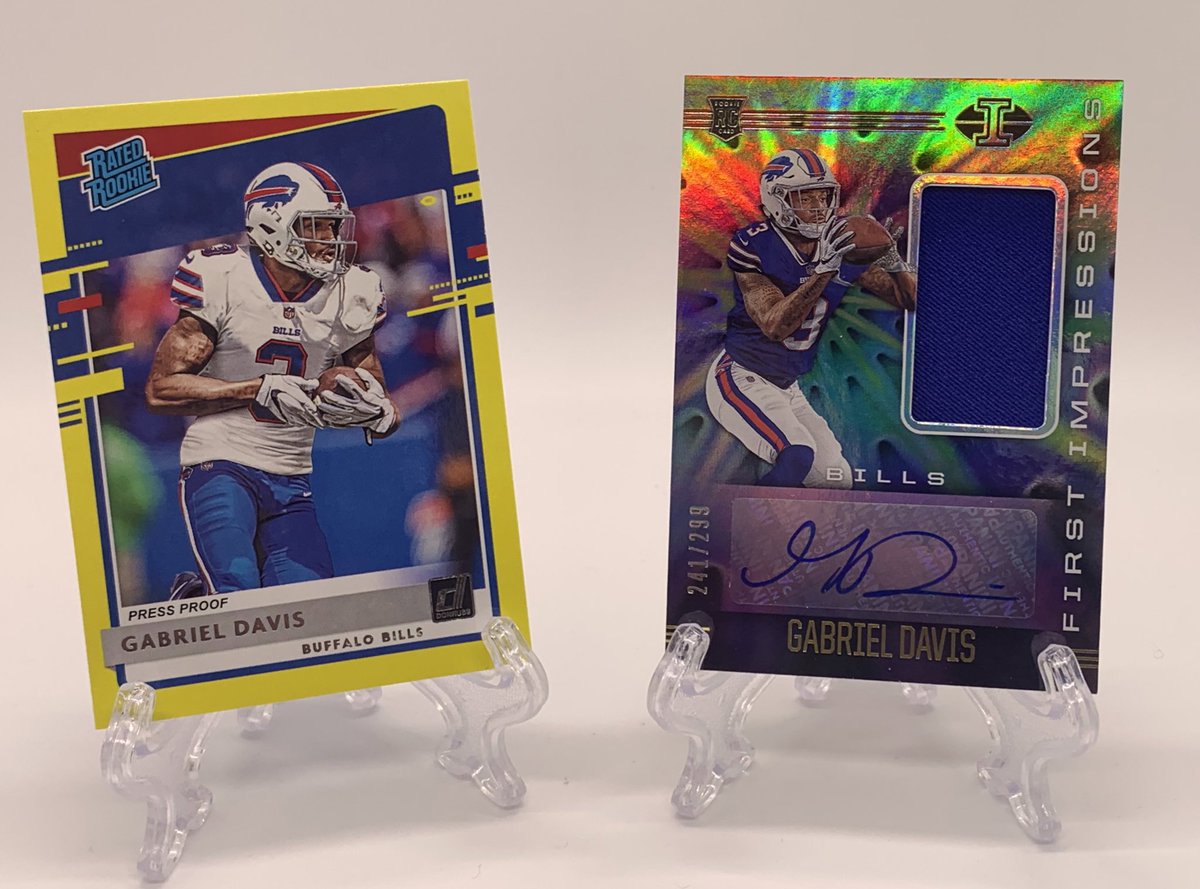 #BillsMafia Victory Monday giveaway?

YUP

Just RT this &amp; follow <a href="/TrainwreckSprts/">Trainwreck Sports</a> (not me, them) and I’ll pick a winner tomorrow (12/21) at 1 PM ET for this Gabriel Davis Rookie Auto/Bills Patch card /299 + a yellow Rated Rookie! 

Go Bills, love you.