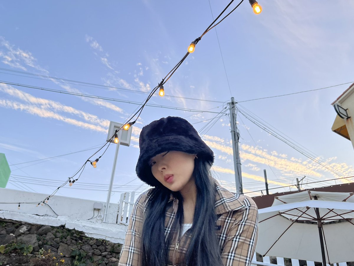 withleesureal's tweet photo. 🌴💙🌊 https://t.co/bkOcwC183W