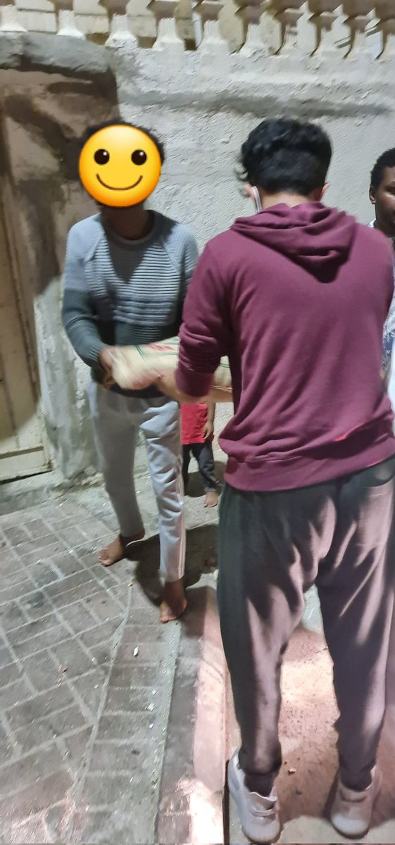 rahimaclub's tweet photo. كان أجمل ما في المبادرة هو إدخال الفرحة في قلوب أفراد تلك الأسر المحتاجة، مما أدخل الفرحة في قلوب المتطوعين.

كم دعاء صادق سمعناه من أفواه رجل كبير وأرملة مسنة!
كم ابتسامة عفوية شاهدناها على وجوه الأطفال والكبار!

صدقًا أن العمل التطوعي يُدخل البهجة والسعادة على الجميع 💙 https://t.co/Mmtg5G9p8e
