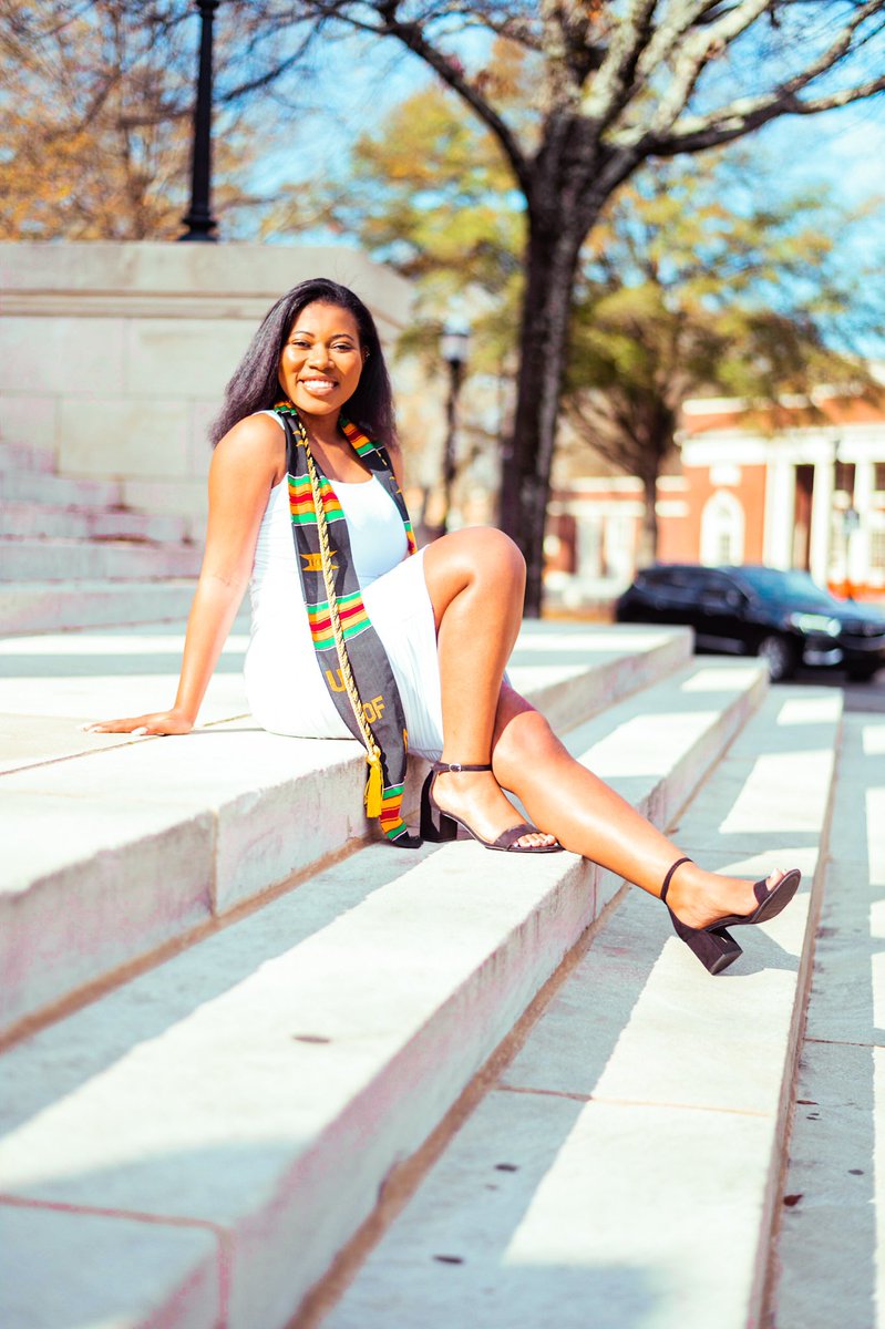 tomia_teague's tweet photo. i mean we knew i was gonna post about this again.. right? #degreed 🎓 https://t.co/r9YGCYWiXF