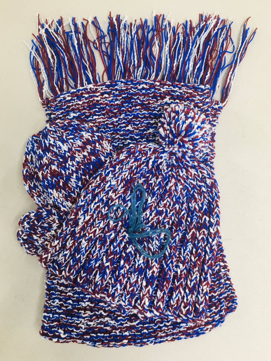 separated_child's tweet photo. It was a joy to unpack these gorgeous donations from @knitforpeace yesterday - such colour and warmth, and all made for lone refugee youth arriving in the UK after dangerous and traumatic journeys. This is #WhoWeAre #TogetherWithRefugees #refugees #RefugeesWelcome https://t.co/17vNcZG8sI