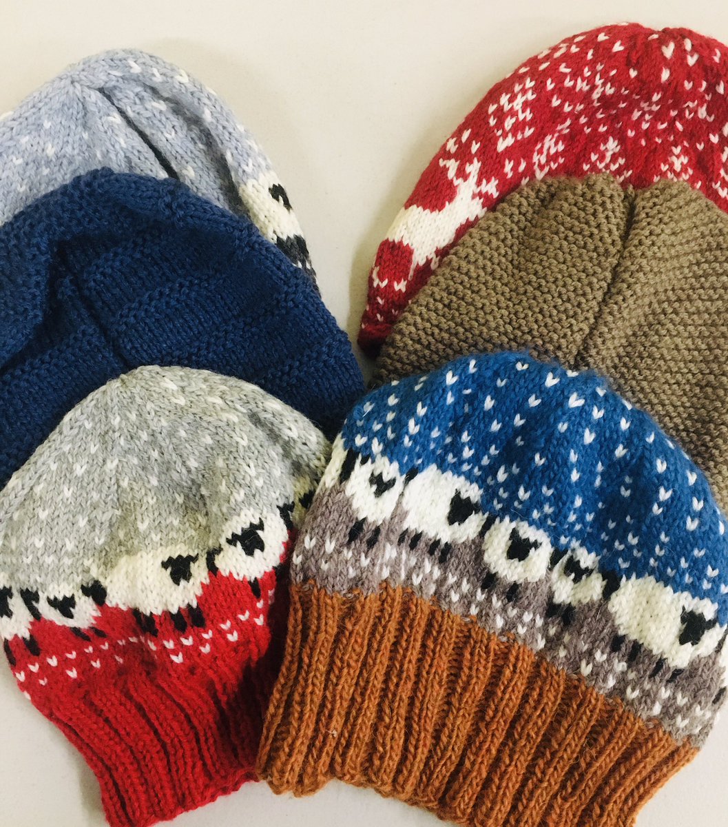 separated_child's tweet photo. It was a joy to unpack these gorgeous donations from @knitforpeace yesterday - such colour and warmth, and all made for lone refugee youth arriving in the UK after dangerous and traumatic journeys. This is #WhoWeAre #TogetherWithRefugees #refugees #RefugeesWelcome https://t.co/17vNcZG8sI