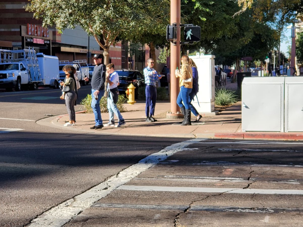 abortionNO's tweet photo. Day 3 of #ProLife activism outside #AMERICAFEST in Phoenix, AZ. Handing out internship flyers.
#TurningPointUSA #Abortion #Internship #Intern #ChoiceChain #Genocide #SoTheWorldWillSee https://t.co/EDt8A2TN1y