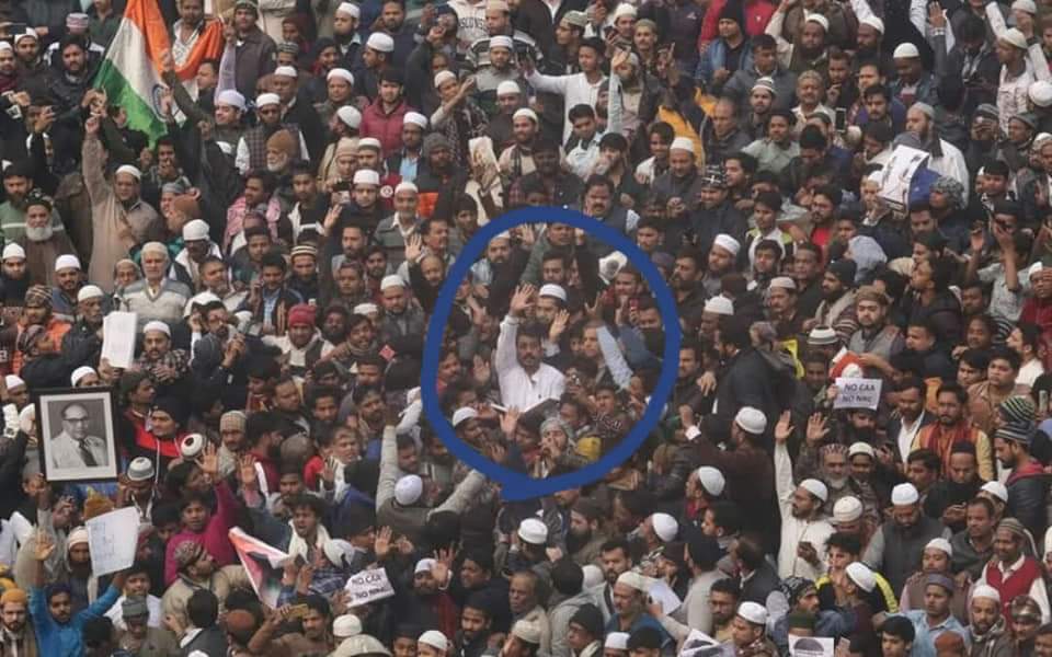 BahujanMovment's tweet image. भैया @BhimArmyChief जी का संघर्ष ✊

#CAA_NRC_Protests