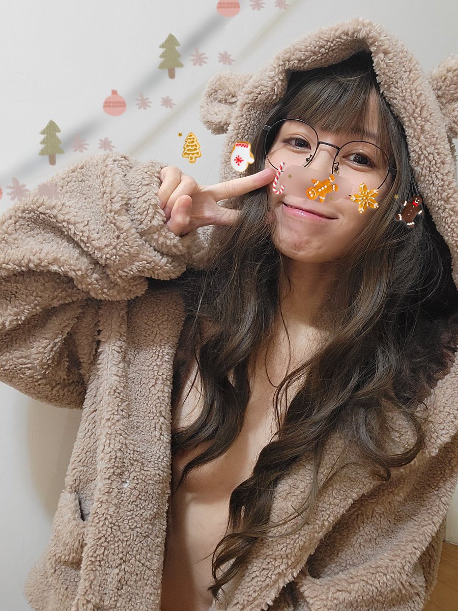 Ayako53218301's tweet photo. Merry Christmas^^
主人去聖誕party玩><
小奴唯有在家扮熊自娛^^
ごめんなさい><太耐冇update><
日日返工><放工食朱古力氹自己^^
所以肥咗好多><
下年目標又是減肥~^^~
跪求主人等小奴減完肥才帶小奴見新朋友^^
免得新朋友嚇親^^ https://t.co/x0L8b4Xnta