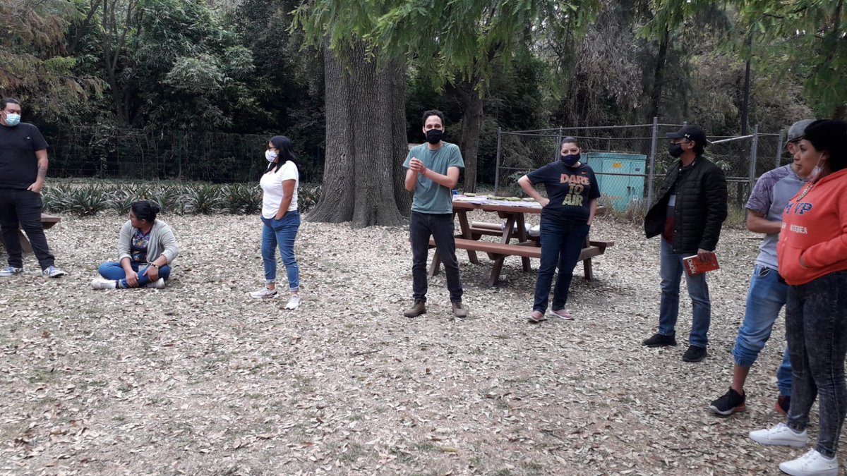 Ayer fue un día muy bonito pues nos encontramos con las comunidades de los últimos dos procesos facilitados por <a href="/Chicome_/">Colectivo Chicome #CompartiendoSaberes</a> 

1) #CreandoLírica 
2) #FlorDePedregal

En una bonita posada comunitaria compartimos sentires, alimentos y también los productos que cada proyecto generó 🥰.