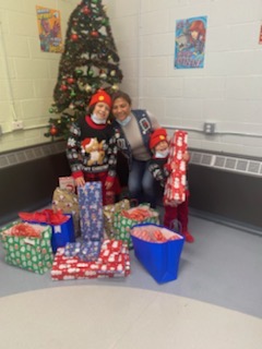 A BIG Thank You to all our friends @ Target North in Union for making this holiday extra special for 2 families! Your kindness has impacted these families &amp; brought many smiles to children's faces #bgcuc #WhateverItTakes #TheGreatGiftTogether #R400 #T2141 @aristolepsu @sandytgt