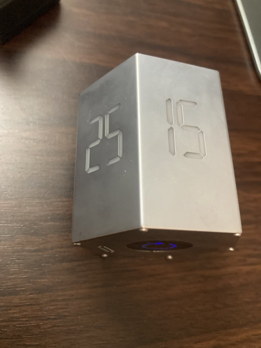 100000005years's tweet image. ●TickTime
購入して半年も経たずに壊れてしまった、、
スマホのタイマーの方を多く使ってたから拗ねちゃったよね、、
25分はほぼ使わなかったね、、

ありがとう
#TickTime ＃作業効率化