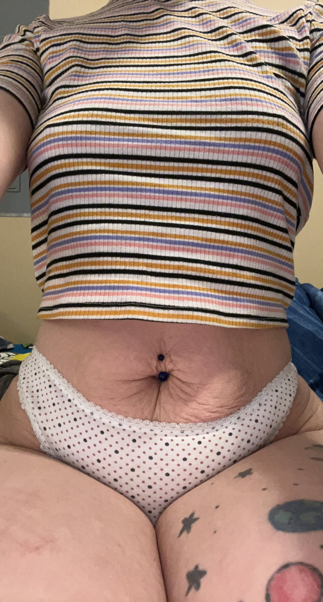 TW Pornstars - 2 pic. †å†ï Vïlê. Twitter. Big hips, small waist, thick  thighs ✓. 6:22 PM - 20 Dec 2021