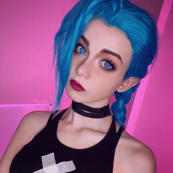 I’ve finished watching #Arcane and now waiting for the next season🔥

And little cosplay test of #Jinx