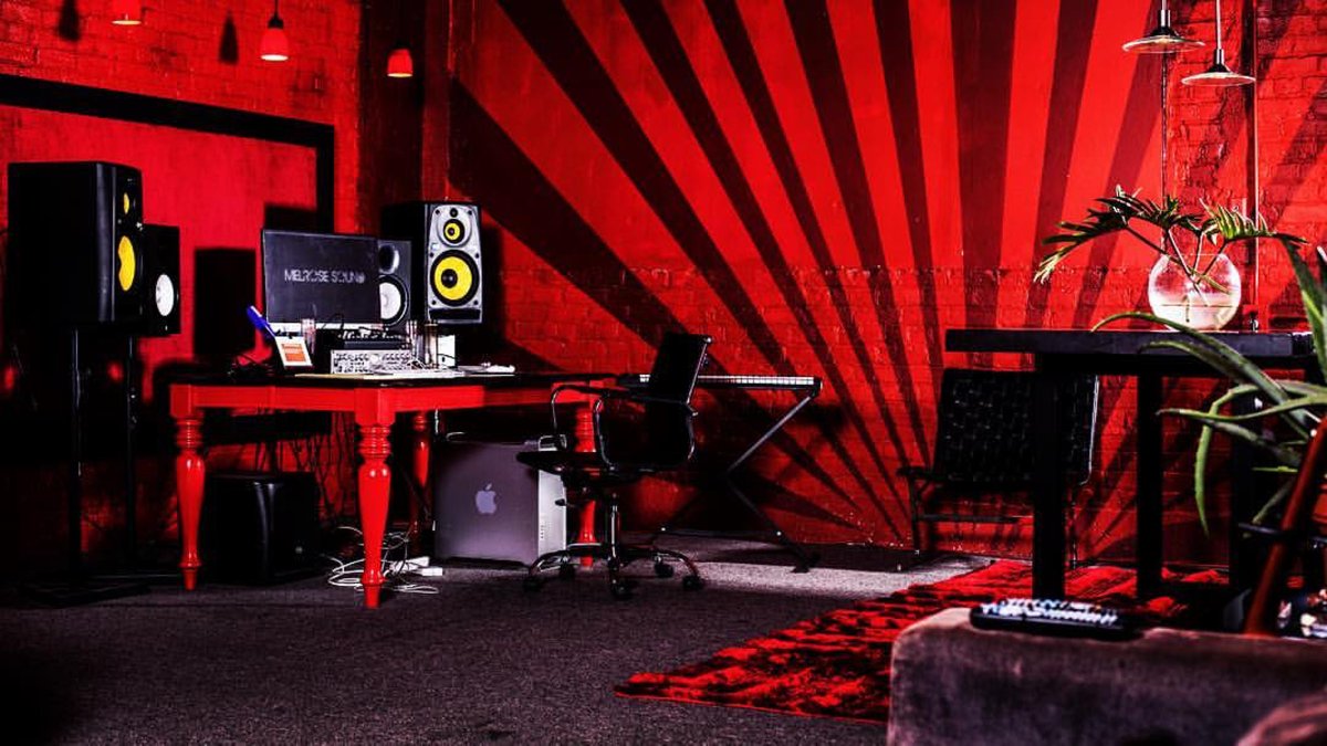Studiotime tweet media