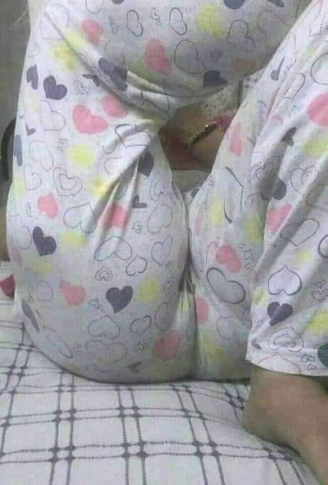 7sen261's tweet photo. بتقعدي قدام مين كده....
بتشوف مين قاعده كده
#معصيتي__راحتيي #معصيتيي_راحتيًًِِء #ديوووووث #ديووث_بدو #ممحمونة #مشتهيه_بس_مستحيهِ https://t.co/czf8ob6sMW