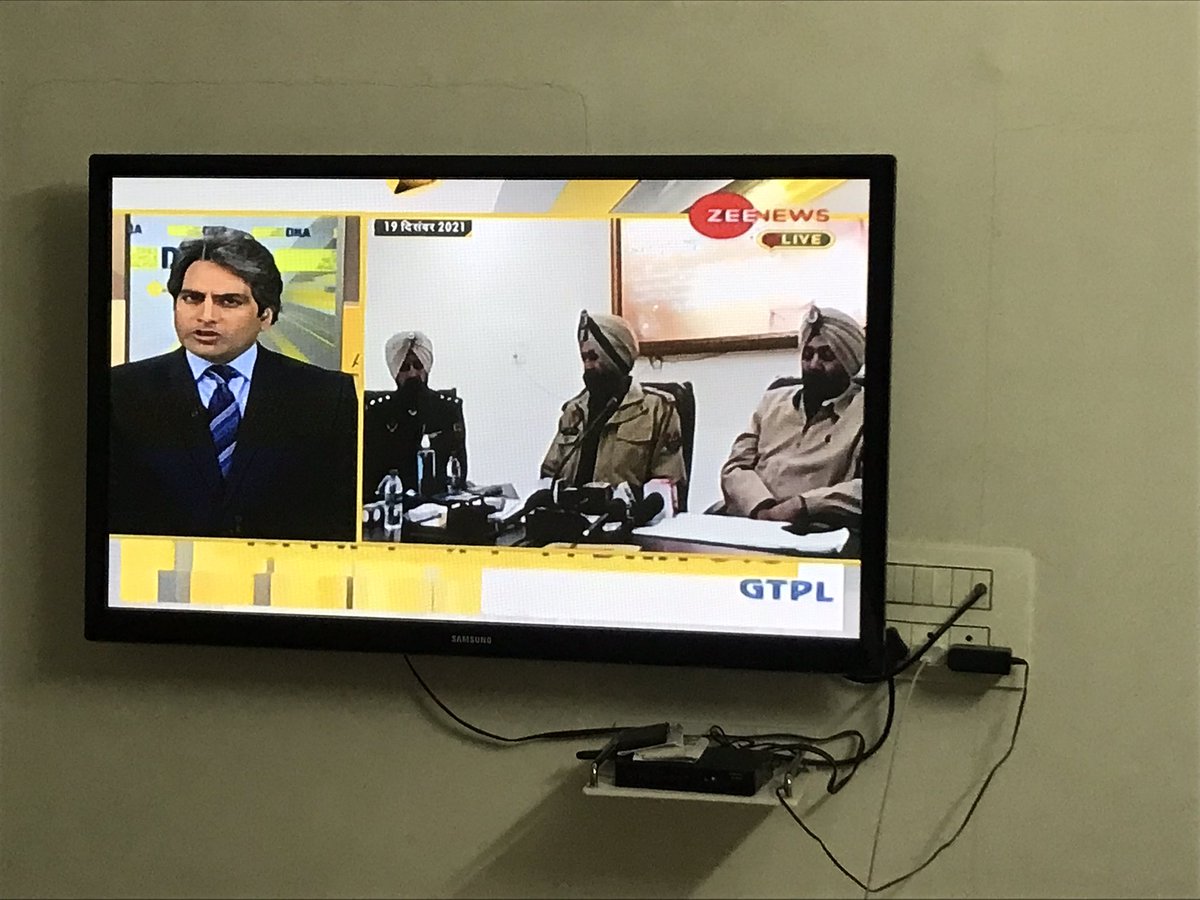 niraj_mishra12's tweet photo. @ZeeNews पे आने वाला DNA शो से बहोत जानकारी मिलती है @sudhirchaudhary  जीआज अपने spam call के लिए जो कहा है वो सच है मैं इससे बहुत परेशान हूँ दिन का 10 कॉल आता है आज अपने इस ���िषय मे जो जानकारी दी वो बहुत अच्छा लगा बहुत अच्छा शो है और हम पूरे परिवार के साथ आपका प्रोग्राम देखतेहै https://t.co/mXBakfwZx3
