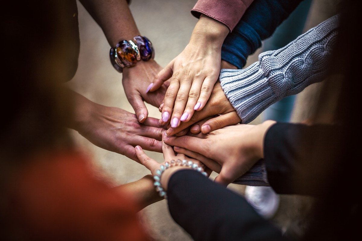 MentePubblica's tweet photo. 🤝 L’amministrazione condivisa, all’insegna della co-programmazione e della #coprogettazione tra enti pubblici ed enti del #TerzoSettore, rappresenta una delle sfide centrali per garantire servizi di qualità nei nostri territori.

➡️ https://t.co/falftaszxw https://t.co/z3RCyBEdIz