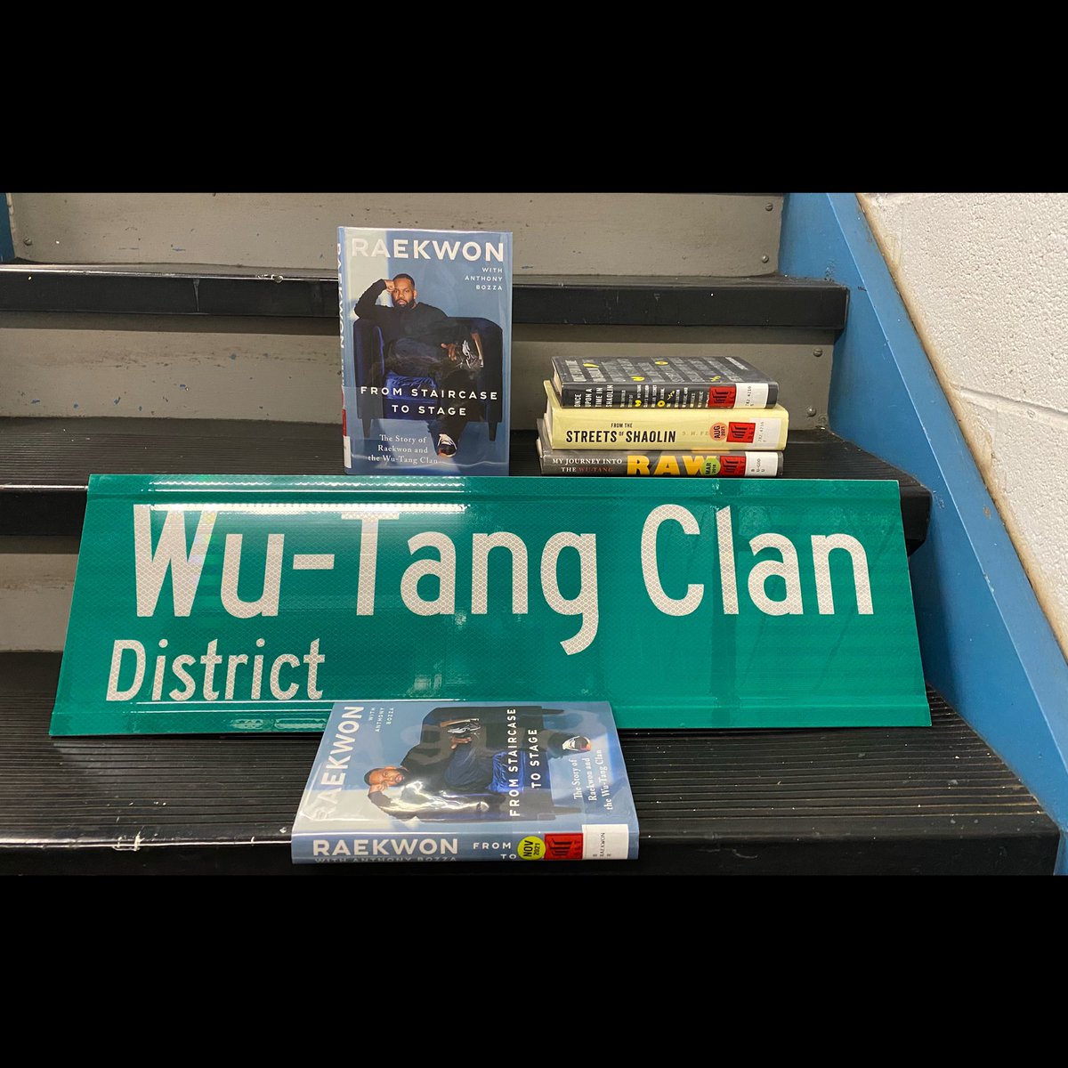 SGCTEENLIBRARY's tweet photo. Have you checked out the latest addition to our #WUSEUM? Raekwon’s book  From Stair Case to Stage is available to checkout at the library. Be on the look out for Wu- related programs coming in 2022! https://t.co/Fmnfv5lmHr https://t.co/s3u87Ha1fq