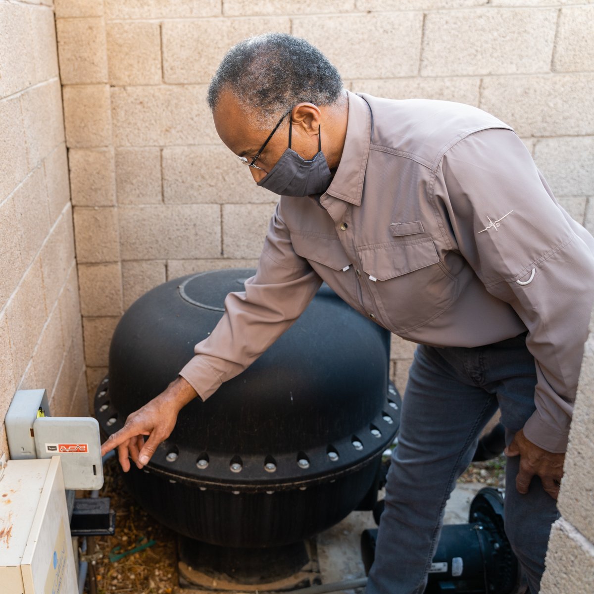 Inspection2014's tweet image. We’re making a list and checking it twice! You know your home will be on the nice list after our inspection. Give us a call at (602) 254-2700 today for more information or to schedule an appointment.