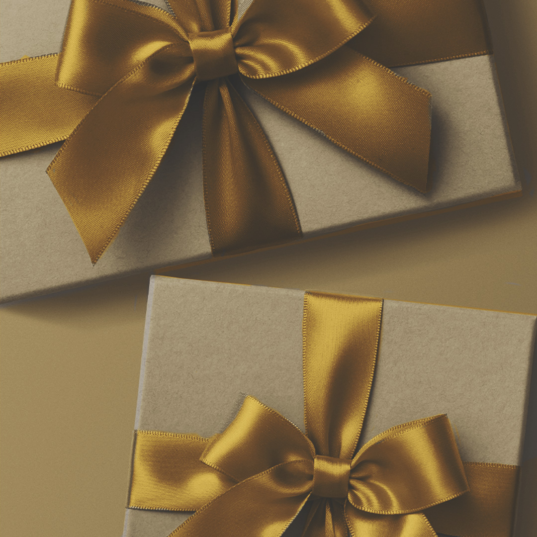 bglowing's tweet image. Need a last-minute gift in a pinch? b-glowing gift certificates are delivered straight to your inbox and guaranteed to spread cheer. Head to the link in our bio to customize yours! 🎁