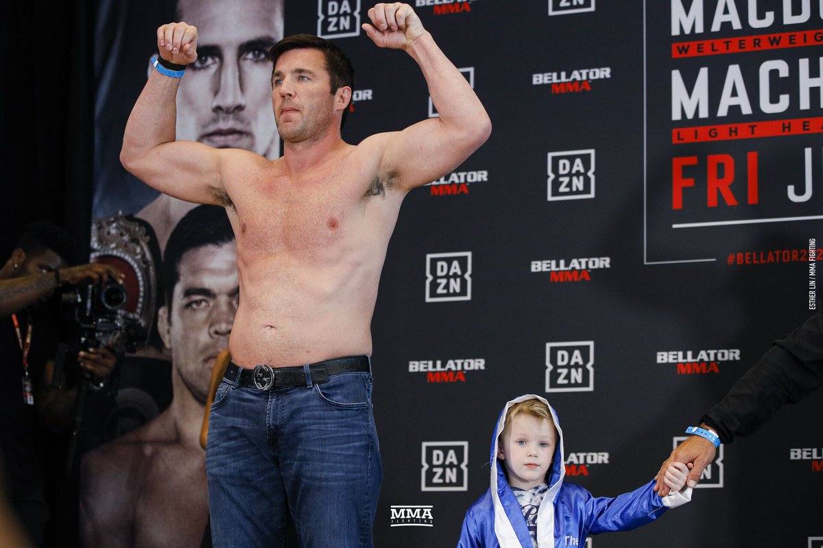 MMAFighting's tweet image. Police: Chael Sonnen allegedly battered five separate victims in fight mmafighting.com/2021/12/20/228…