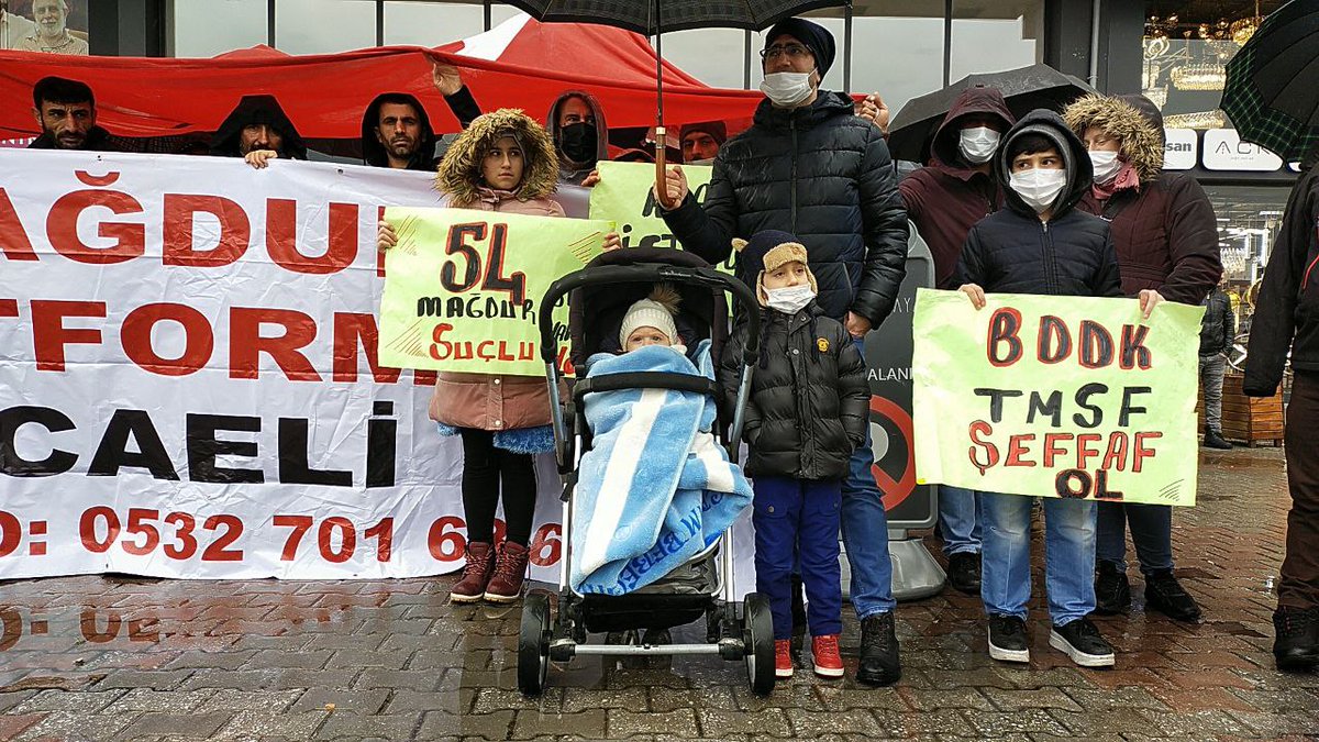 Ramazan58082366's tweet photo. Haklı mücadelemizden vazgeçmeyeceğiz; 54Bin Aile Mağdur, Çözüm istiyoruz.#EvimMağdurlarıAkpartiÖnünde81Ilde  @TmsfTr @RTErdogan @adalet_bakanlik @TRombudsman @tacettin_ @fuatoktay @MustafaSentop @abdulhamitgul  @meral_aksener @fahrettinaltun @NureddinNebati @celalettingvnc https://t.co/wIFp838ajs