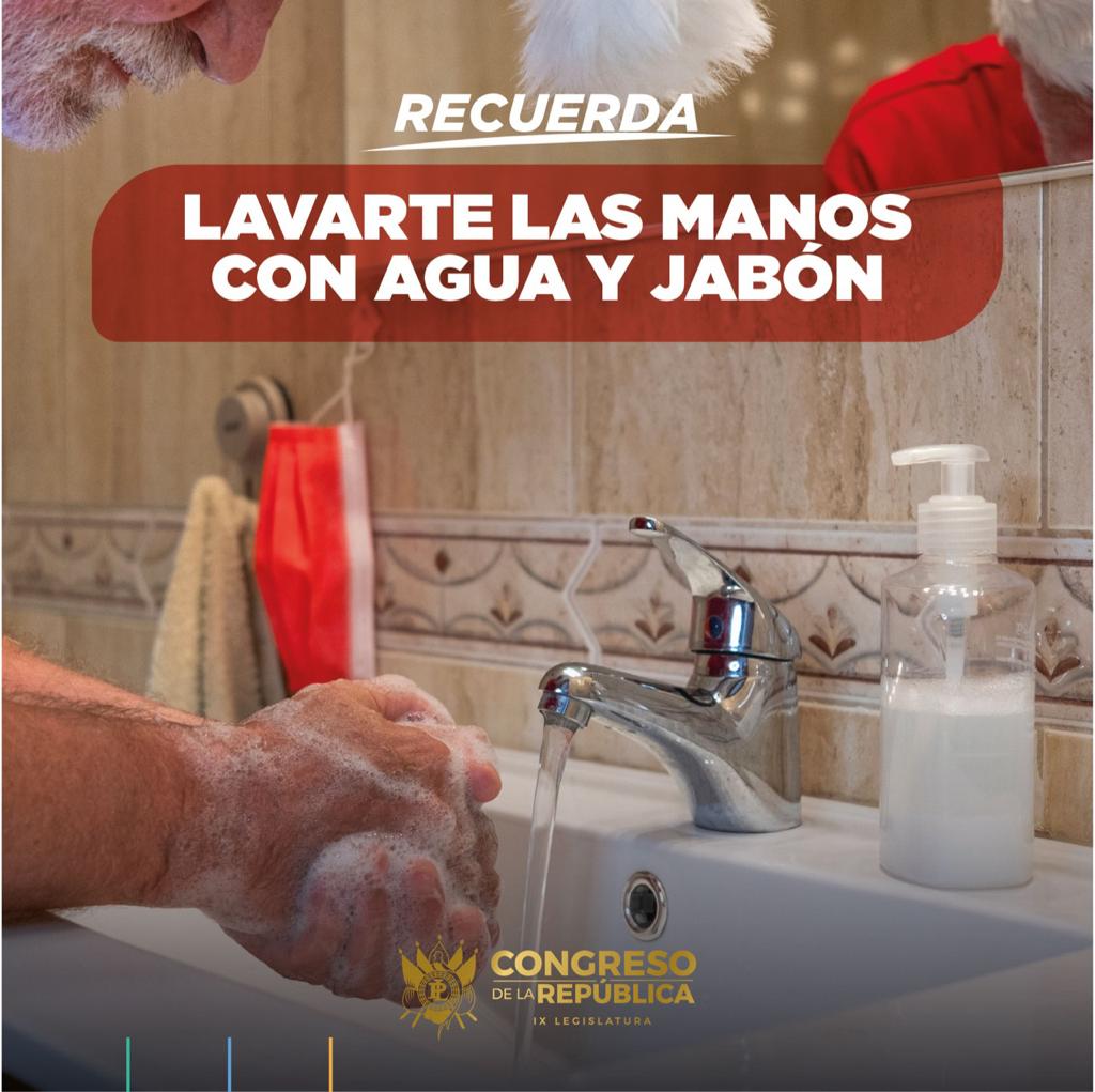 ¡La #Covid19 no nos vence!

El lavado de manos y el uso de gel son acciones importantes para evitar contagios, por ello hagámoslo constantemente.   

🇬🇹 #JuntosSaldremosAdelante
🏛️#IXLegislatura
