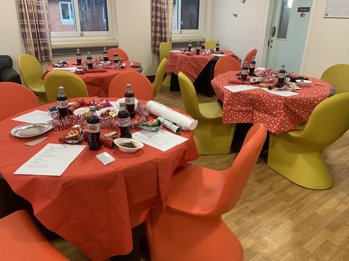 OTTamarind's tweet photo. Lovely #pondward #christmasparty for the patients with a touch of OT sparkle from the @OTTamarind team #cute #chistmas gives us some hope! 🎄🎅🏻❤️ #smallthingsmeanalot 🤩😬 https://t.co/FBcgvO9jKH