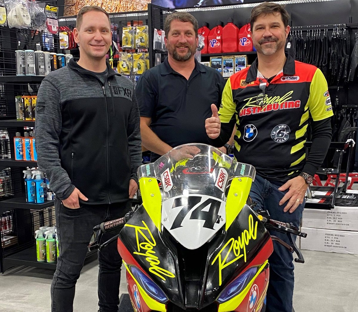 inside_motorcyc's tweet photo. In early December, CSBK Pro Superbike front-runner Michael Leon was busy doing his autograph duty, when long-term backers Royal Distributing opened a store in the Kanata, in the greater Ottawa area...
#csbk #MichaelLeon #RoyalDistributing
https://t.co/AxpgRXnkl8 https://t.co/EgkLk7P5lN