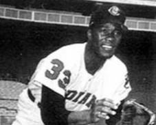 Baseball1960s's tweet photo. Bring Mudcat and Daddy Wags home for the holidays … https://t.co/gzEcXTEeaj https://t.co/4vZrLRaI5e