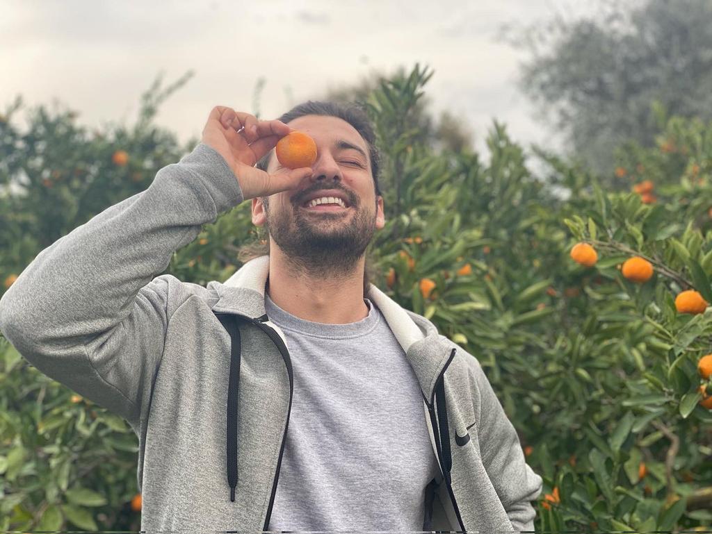 VCarballo's tweet photo. aşk bir kadının yaşamının tüm öyküsü, erkeğin ise yalnızca bir serüvenidir

PoyrazÖzgür
#AlpNavruz AlpNavruz
#PoyrazÖzgür PoyrazOzgür
#AdaMasalı AdaMasalı https://t.co/SutO2ZTEtu