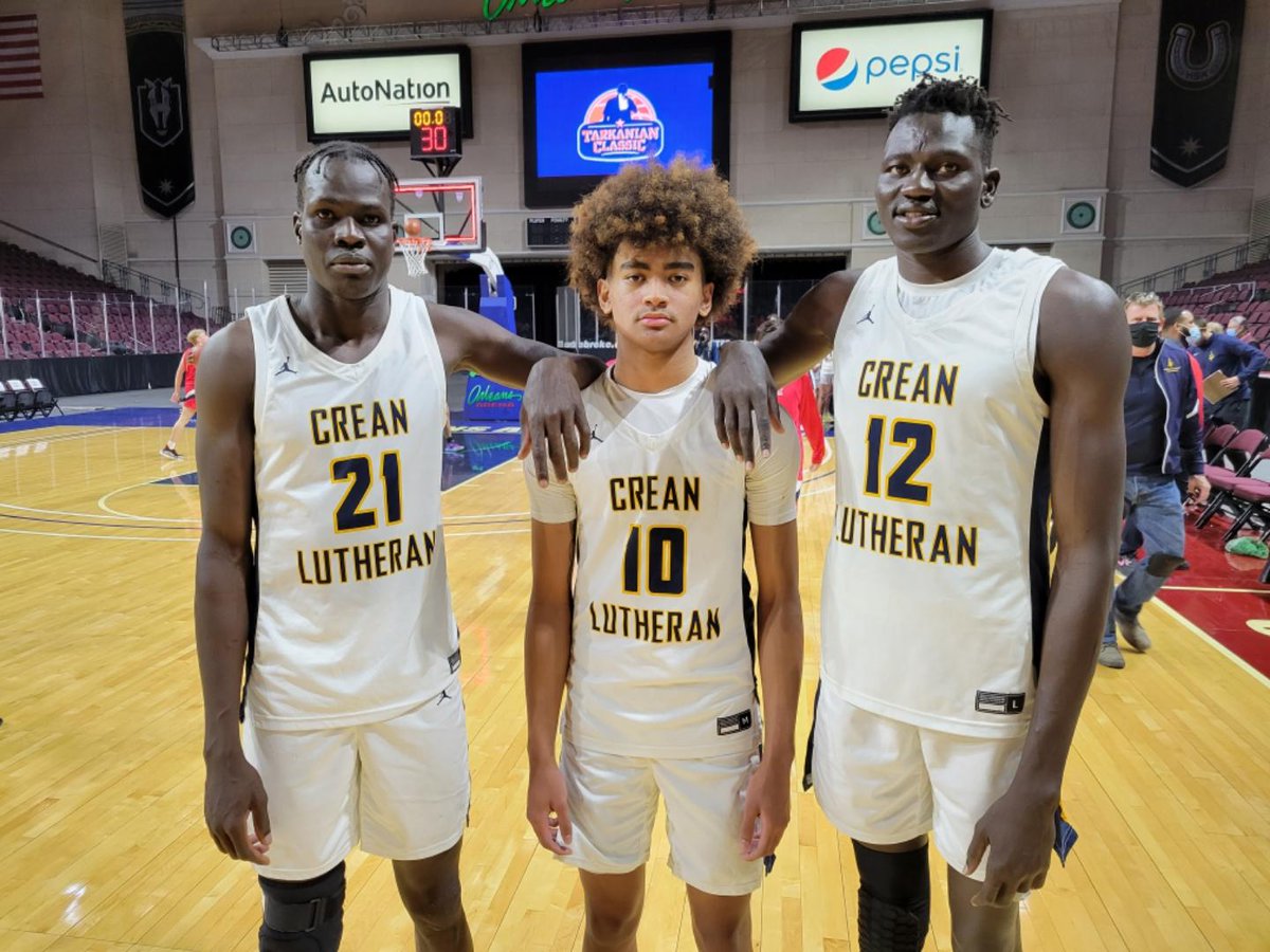 Vyctorius Miller (No. 10) finishes with 30 points. Parker Tuttle with 19 points and Darrell Morris with 9 points for Crean Lutheran. Miller one of the vey best 2024 prospects in the West Region. #HSBB <a href="/TarkClassic/">Tarkanian Classic</a>