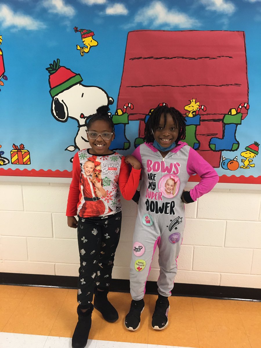 tracy_ingram's tweet photo. All smiles for pajama and movie day! ππ@RCE_HCS #RCE2021CHRISTMAS https://t.co/AeGWQDtiQI