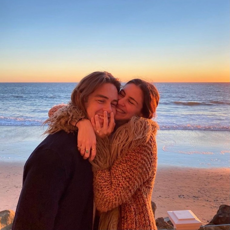 maddiebwhiting's tweet photo. taking it all back, love does exist https://t.co/PKKShQV5VD