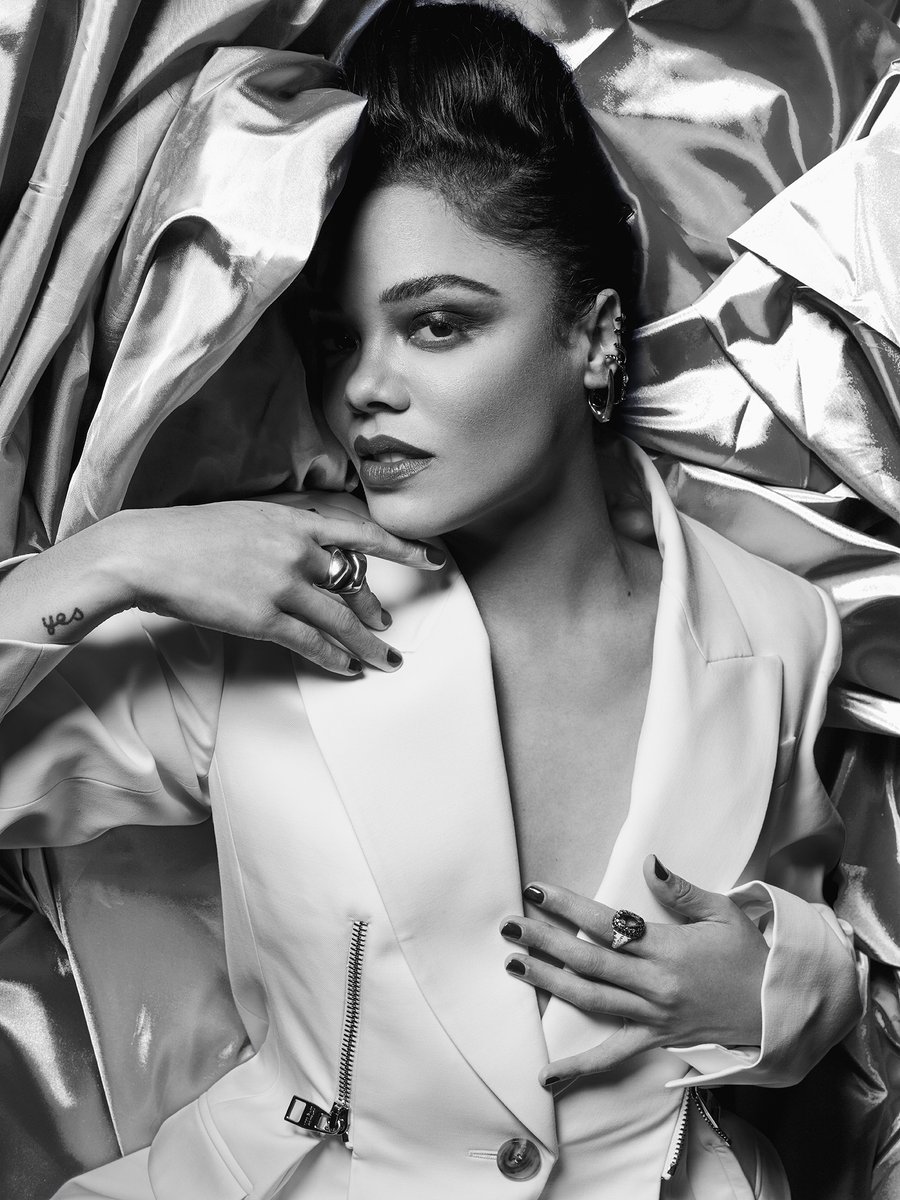 EBONY's tweet photo. Classic.Timeless. Quintessential ✨Our December / January EBONY cover star @tessamaethompson styled by @waymanandmicah and sponsored by our proud partner @vitaminwater .
#EBONYCover #EBONYMagazine https://t.co/FuAo7XdUzv