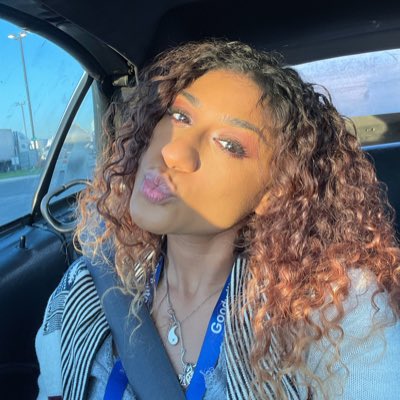 desireegwalker's tweet photo. #NewProfilePic https://t.co/p7BE8LRBpZ