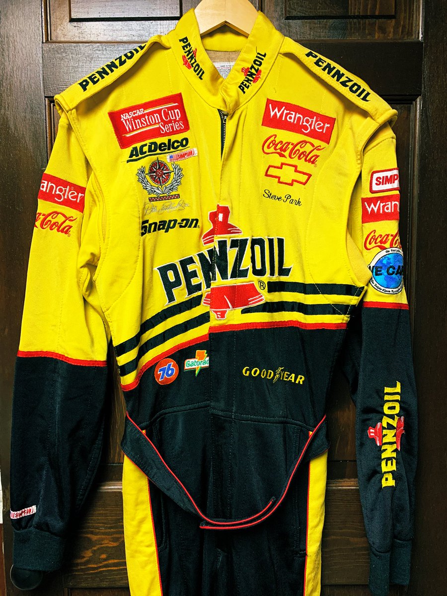 scottfranse's tweet photo. And. There. It. Is. Coming home! 21 years of Cup history in that one Dale Earnhardt Incorporated patch and  @steveparkee behind the D.E.I. 1 Car. 🙌 https://t.co/oklJe63Evr